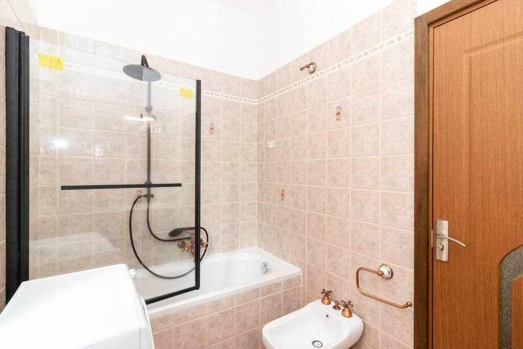 Appartamento A Pochi Passi Dalla Stazione Comodo A Coppie E Famiglie, Casa Ferrucci Collegno Εξωτερικό φωτογραφία